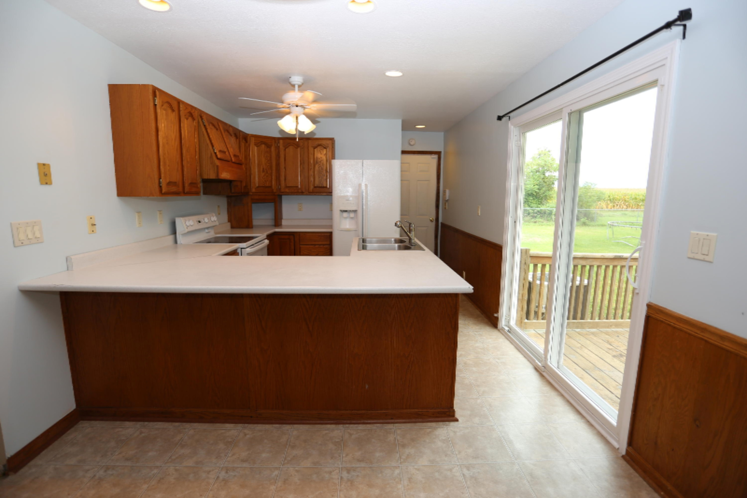 18800 Michigan Avenue Three Rivers, MI 49093 - Photo 2 of 16 IMG_2786