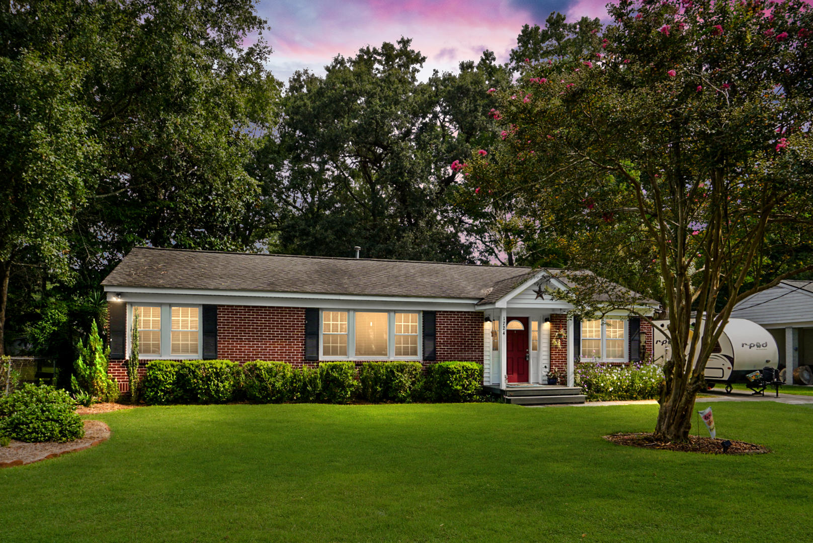 1724 Pinecrest Road Charleston, SC 29407 - Photo 1 of 41 1724 Pinecrest