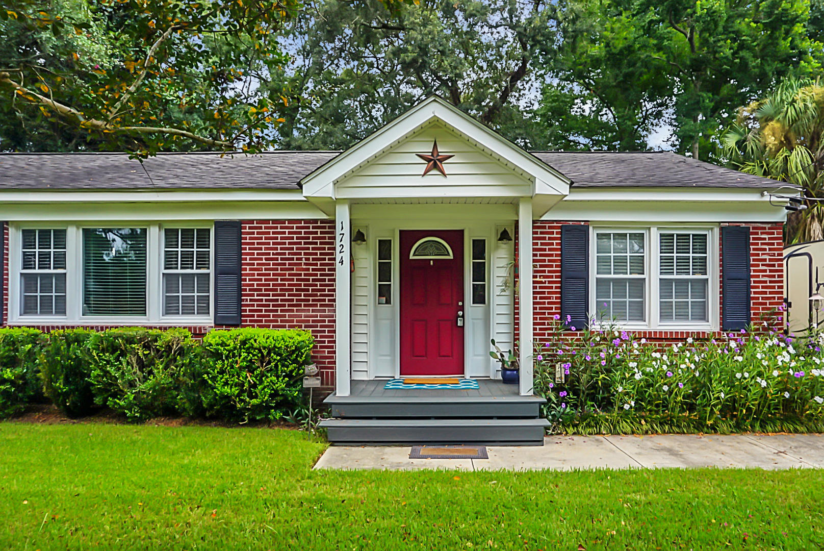 1724 Pinecrest Road Charleston, SC 29407 - Photo 4 of 41 DSC03373