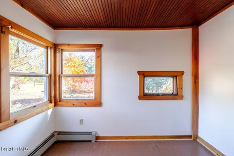 $345,000 | 58 Sheffield Road, Egremont, MA 01230