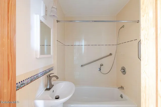 $345,000 | 58 Sheffield Road, Egremont, MA 01230