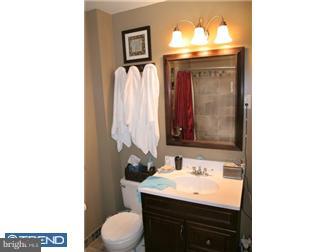 4626 State Road Drexel Hill, PA 19026 - Photo 8 of 9 Bathroom