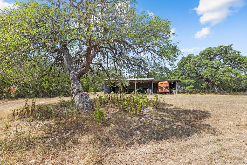 4547 Ranch Road Dripping Springs, TX 78620 - Photo 17 of 42 Gallery Image 17