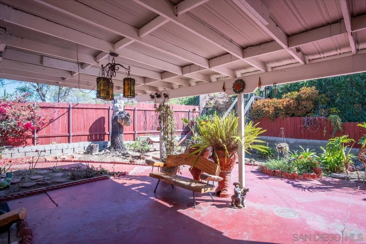 3711 Racine Road San Diego, CA 92115 - Photo 35 of 44 a view of a room with gym equipment