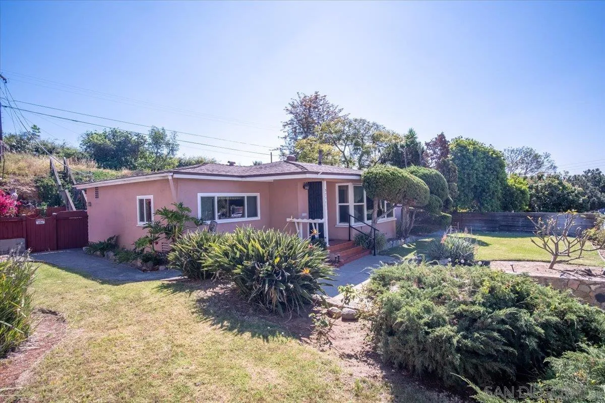 3711 Racine Road San Diego, CA 92115 - Photo 44 of 44 a view of a house with backyard and sitting area