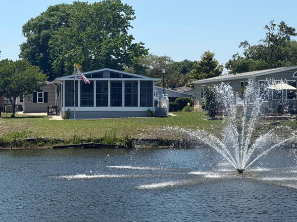 $289,000 | 368 E Lake, Surfside Beach, SC 29575