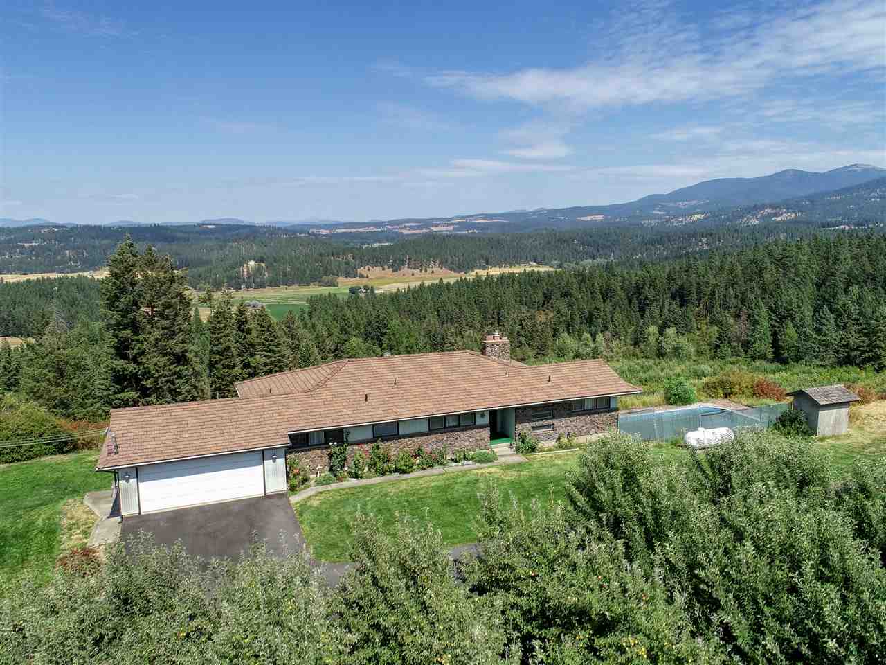 10229 East Day Mt Spokane Road Colbert, WA 99005 - Photo 1 of 43