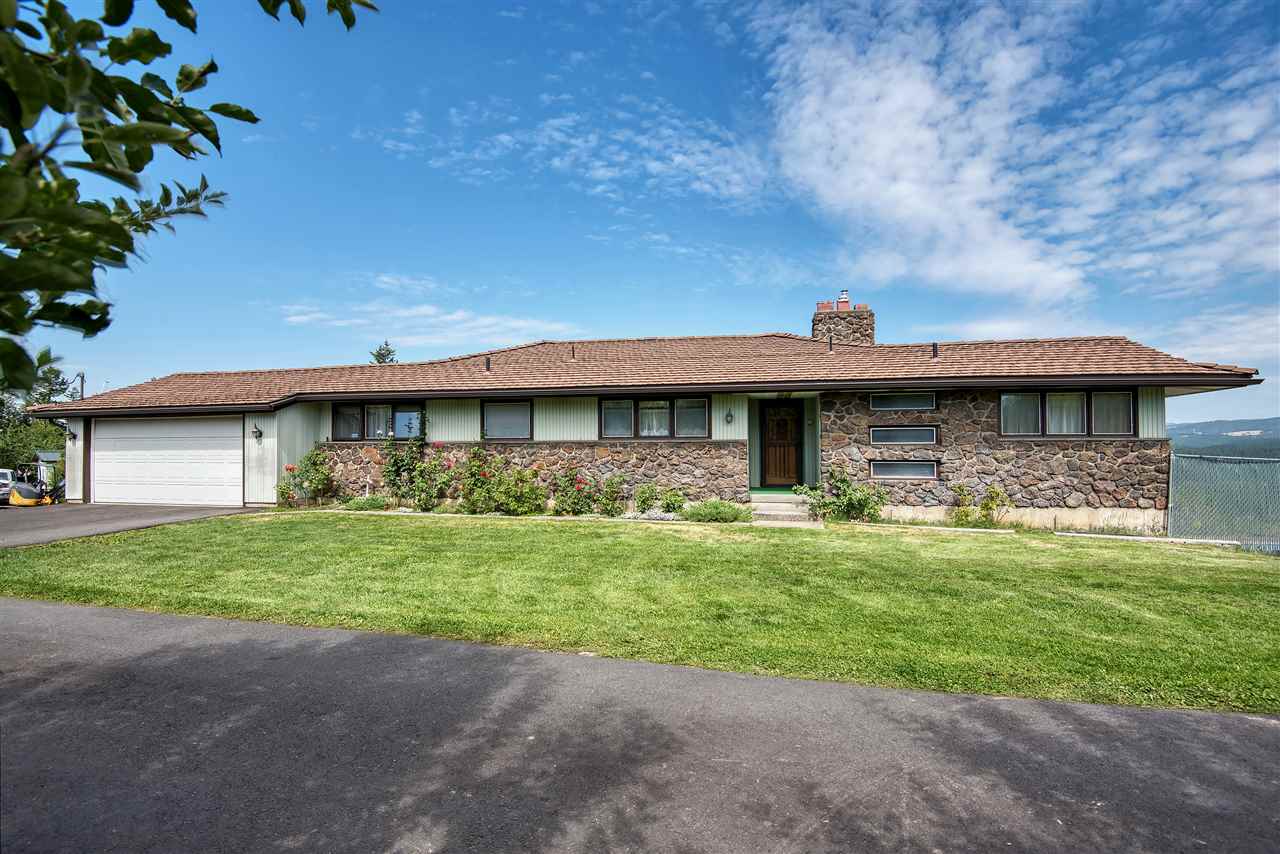 10229 East Day Mt Spokane Road Colbert, WA 99005 - Photo 2 of 43