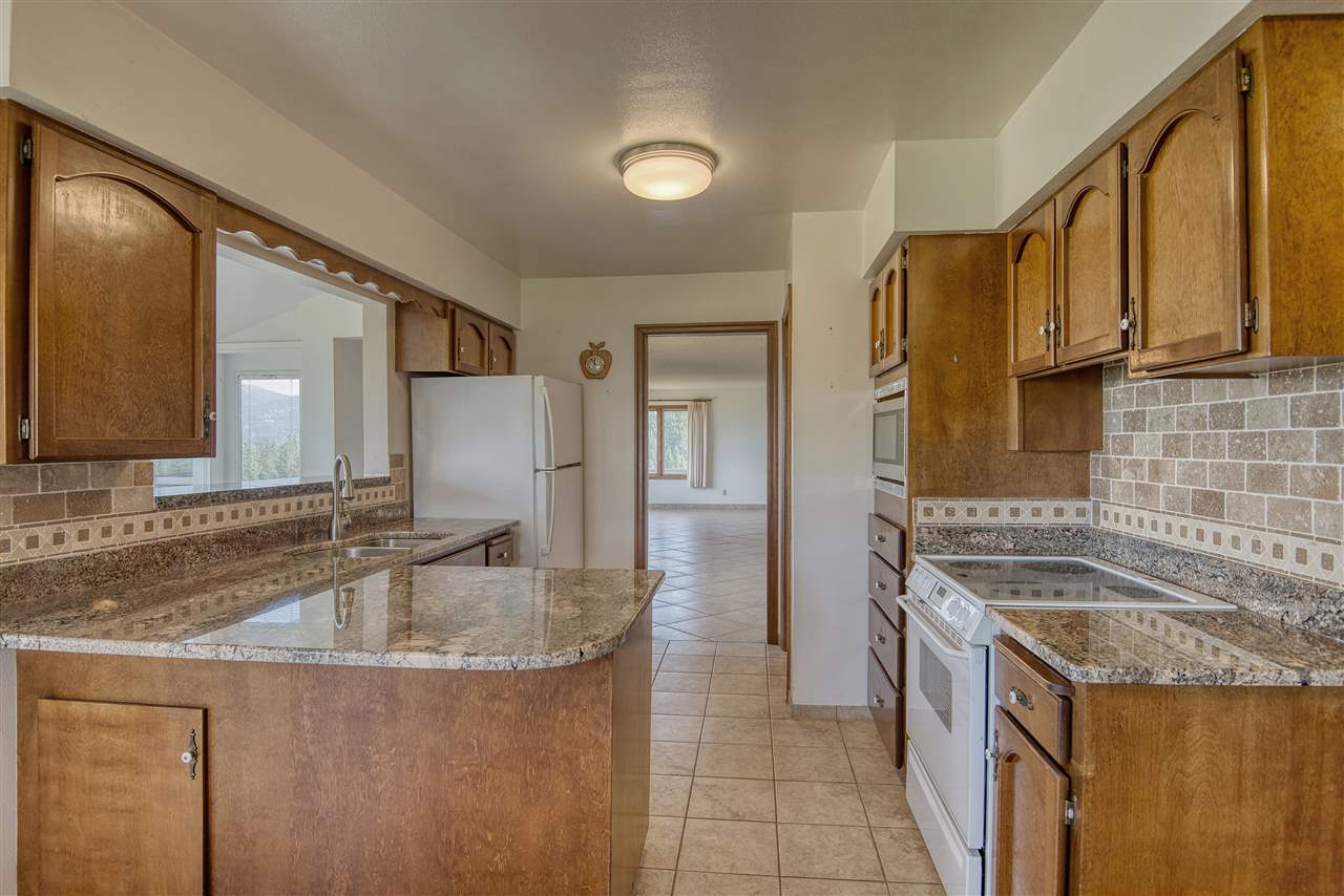 10229 East Day Mt Spokane Road Colbert, WA 99005 - Photo 12 of 43