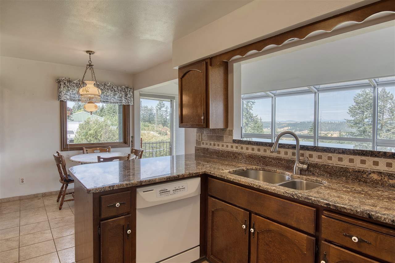 10229 East Day Mt Spokane Road Colbert, WA 99005 - Photo 15 of 43