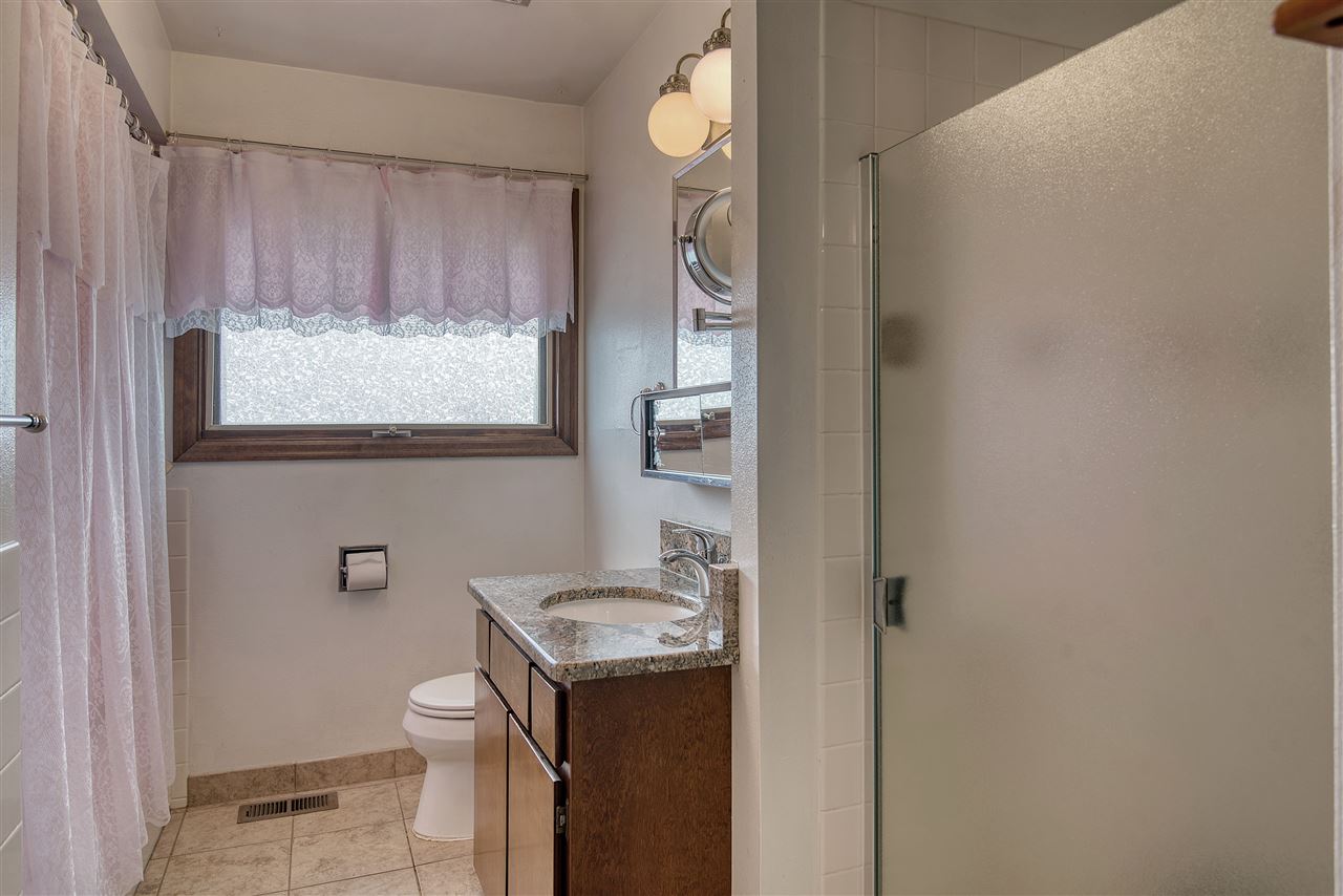 10229 East Day Mt Spokane Road Colbert, WA 99005 - Photo 30 of 43