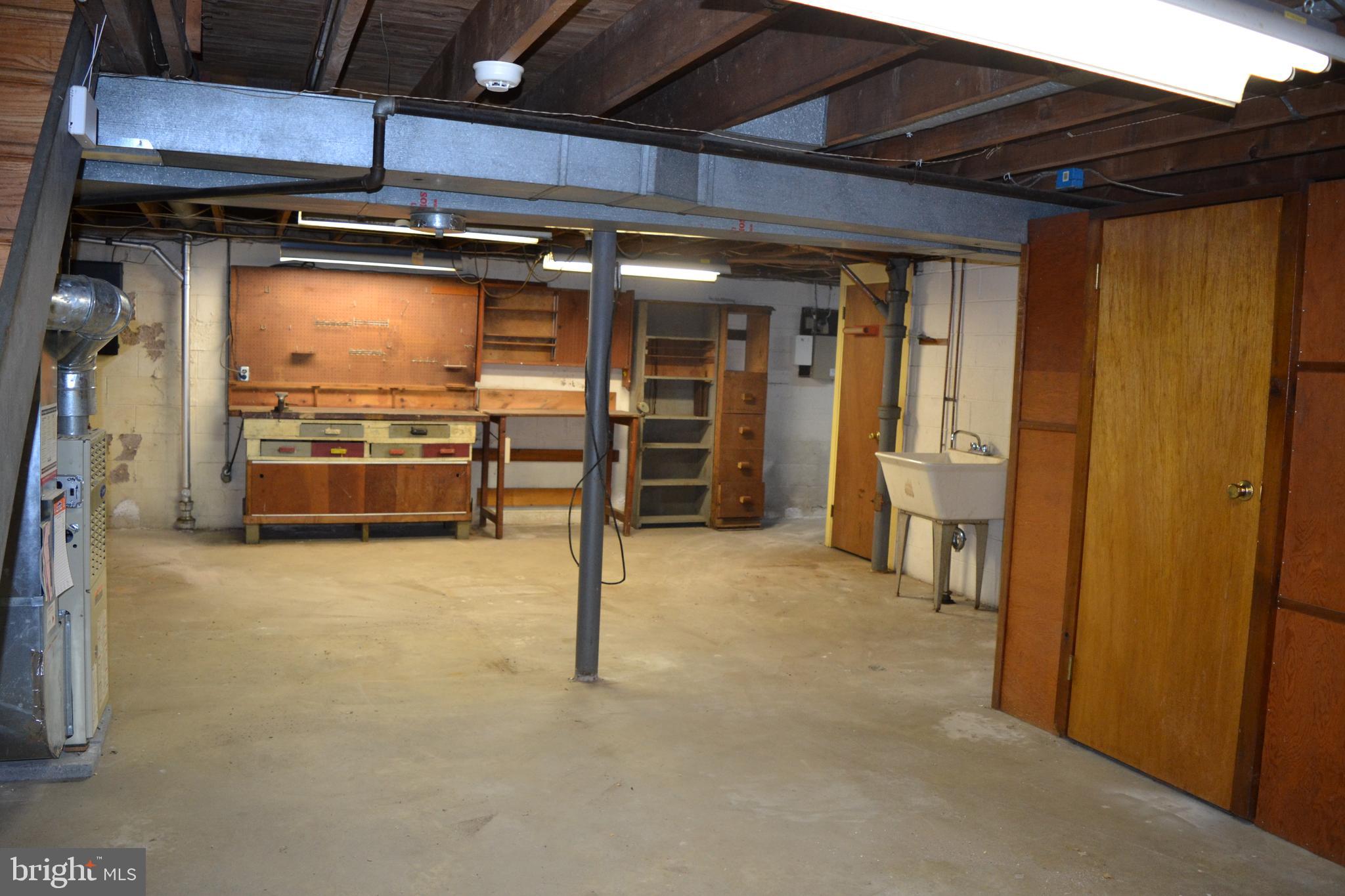601 Foster Road Cheltenham, PA 19012 - Photo 17 of 21