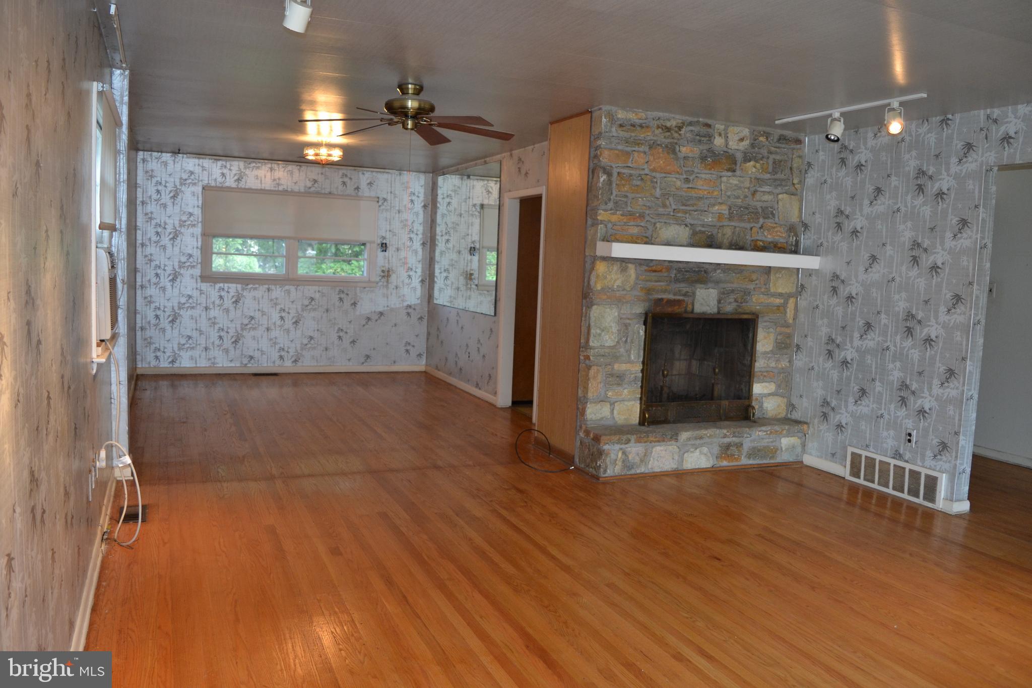 601 Foster Road Cheltenham, PA 19012 - Photo 5 of 21