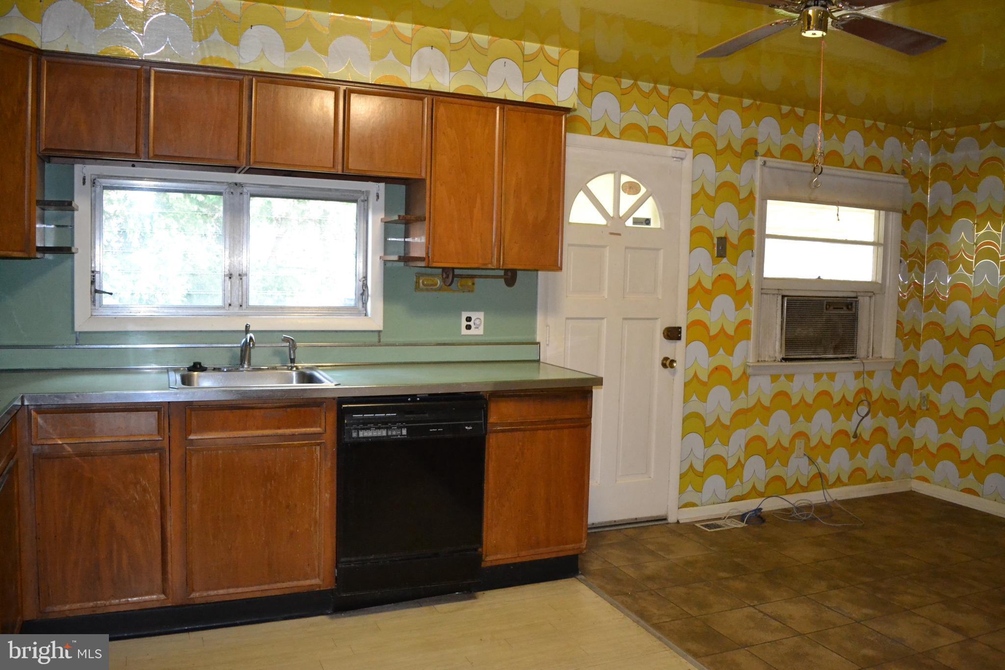 601 Foster Road Cheltenham, PA 19012 - Photo 9 of 21