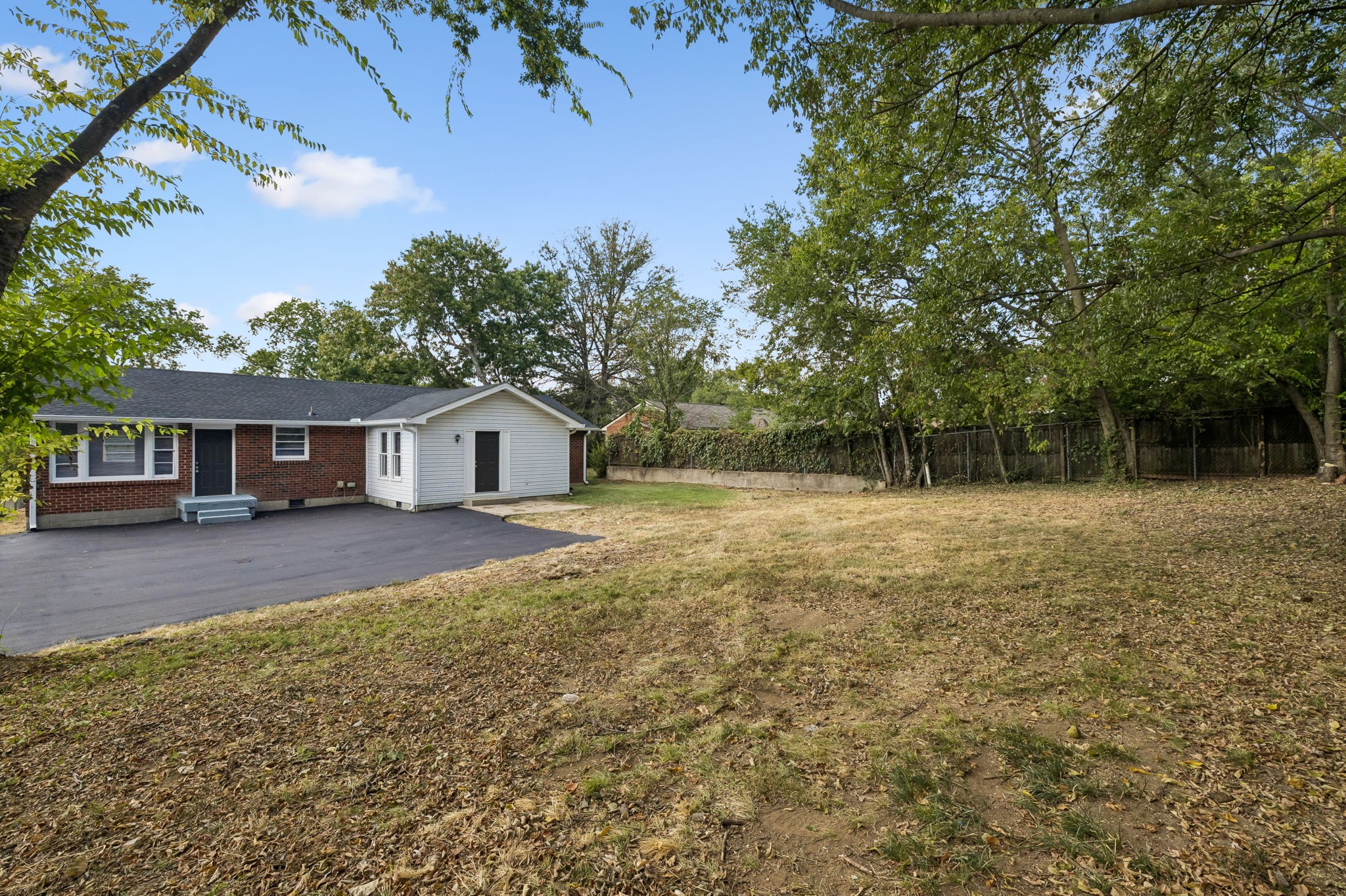 245 Bonnacroft Drive Hermitage, TN 37076 - Photo 9 of 43 Gallery Image 9