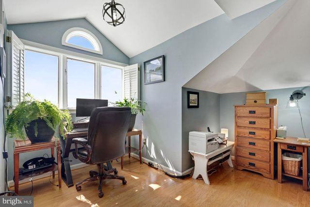 $899,000 | 610 North West Street, Unit 604, Alexandria, VA 22314