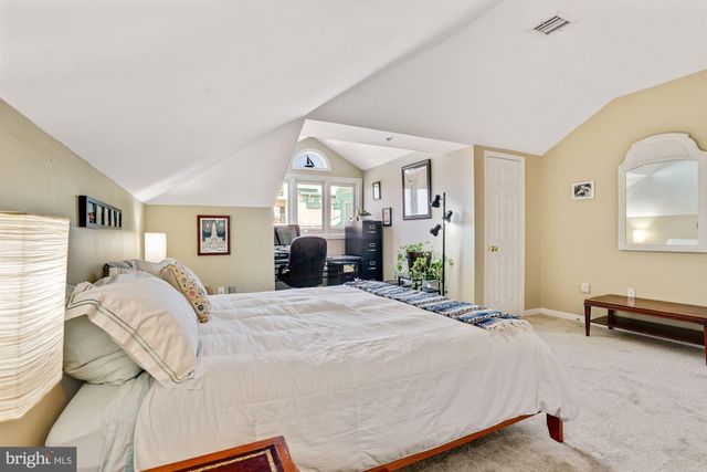 $899,000 | 610 North West Street, Unit 604, Alexandria, VA 22314