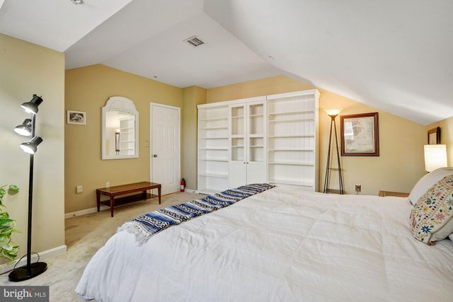 $899,000 | 610 North West Street, Unit 604, Alexandria, VA 22314