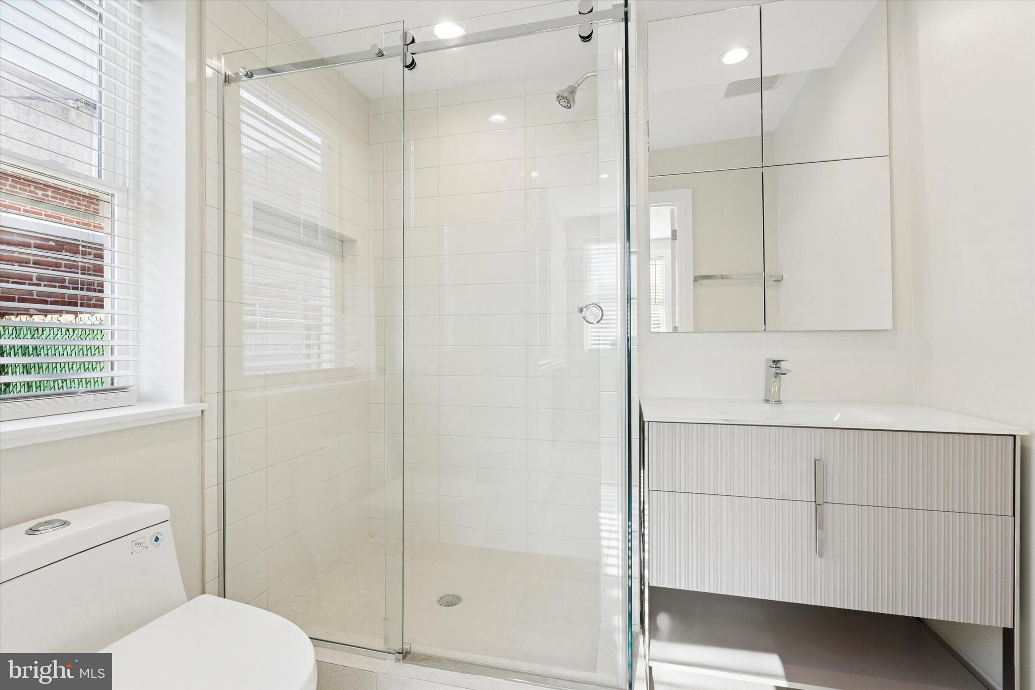 2704 Croydon Street Philadelphia, PA 19137 - Photo 11 of 25