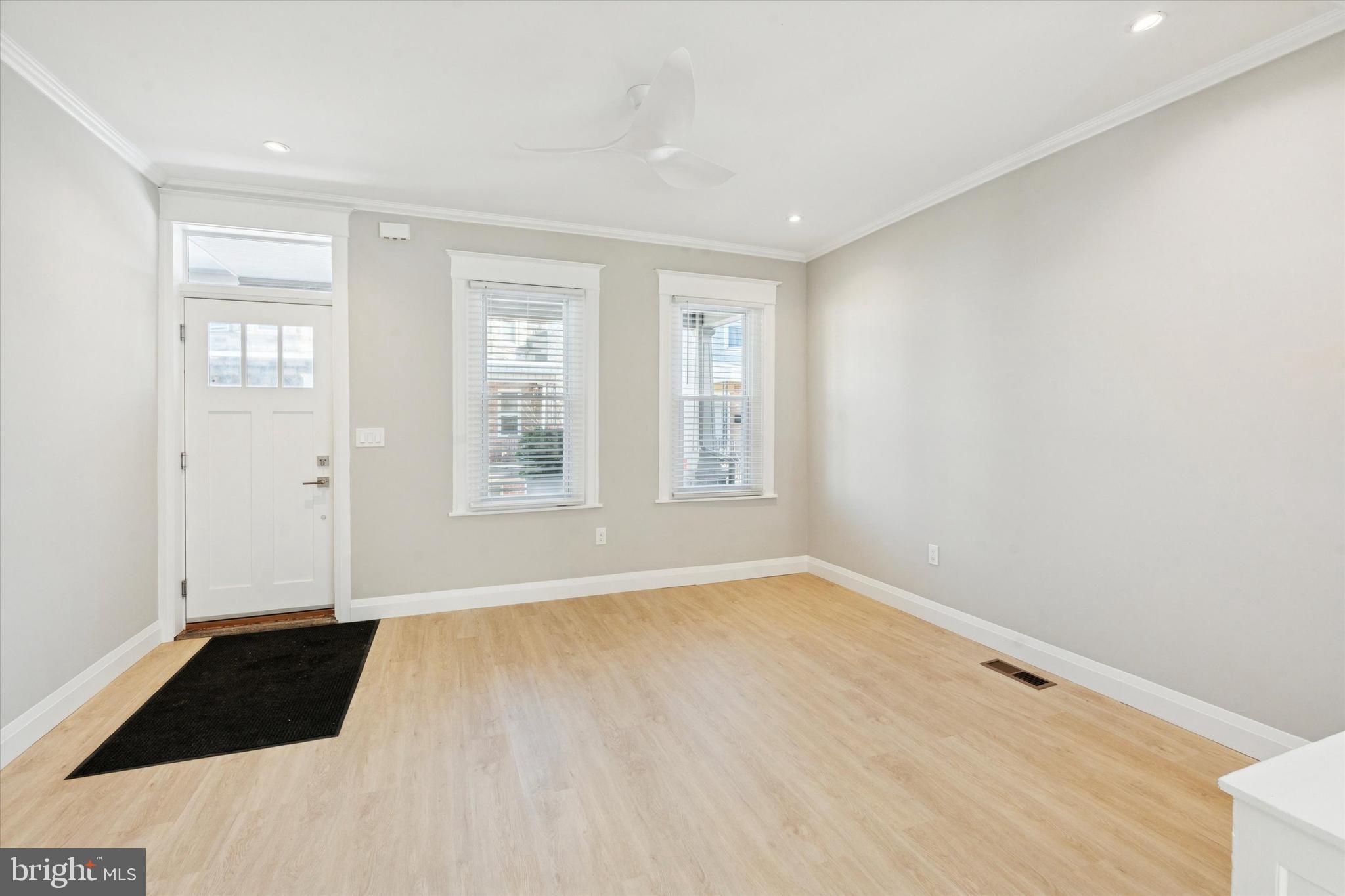 2704 Croydon Street Philadelphia, PA 19137 - Photo 2 of 25