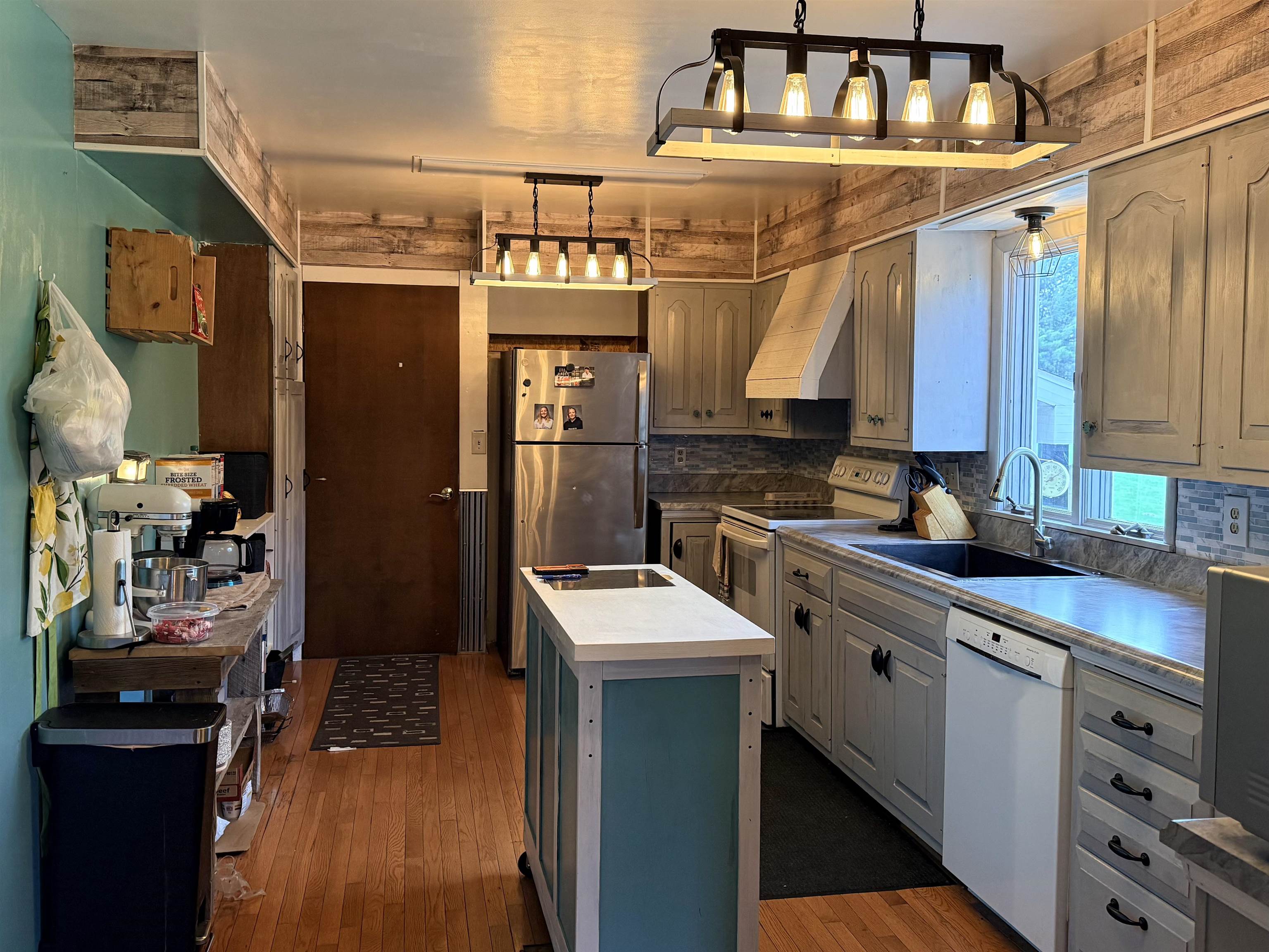 5322 South La Chance Road Lake City, MI 49651 - Photo 6 of 81 1944495-1b21ce36-92d8-4d0b-bd01-9e35bf482cab.JPG