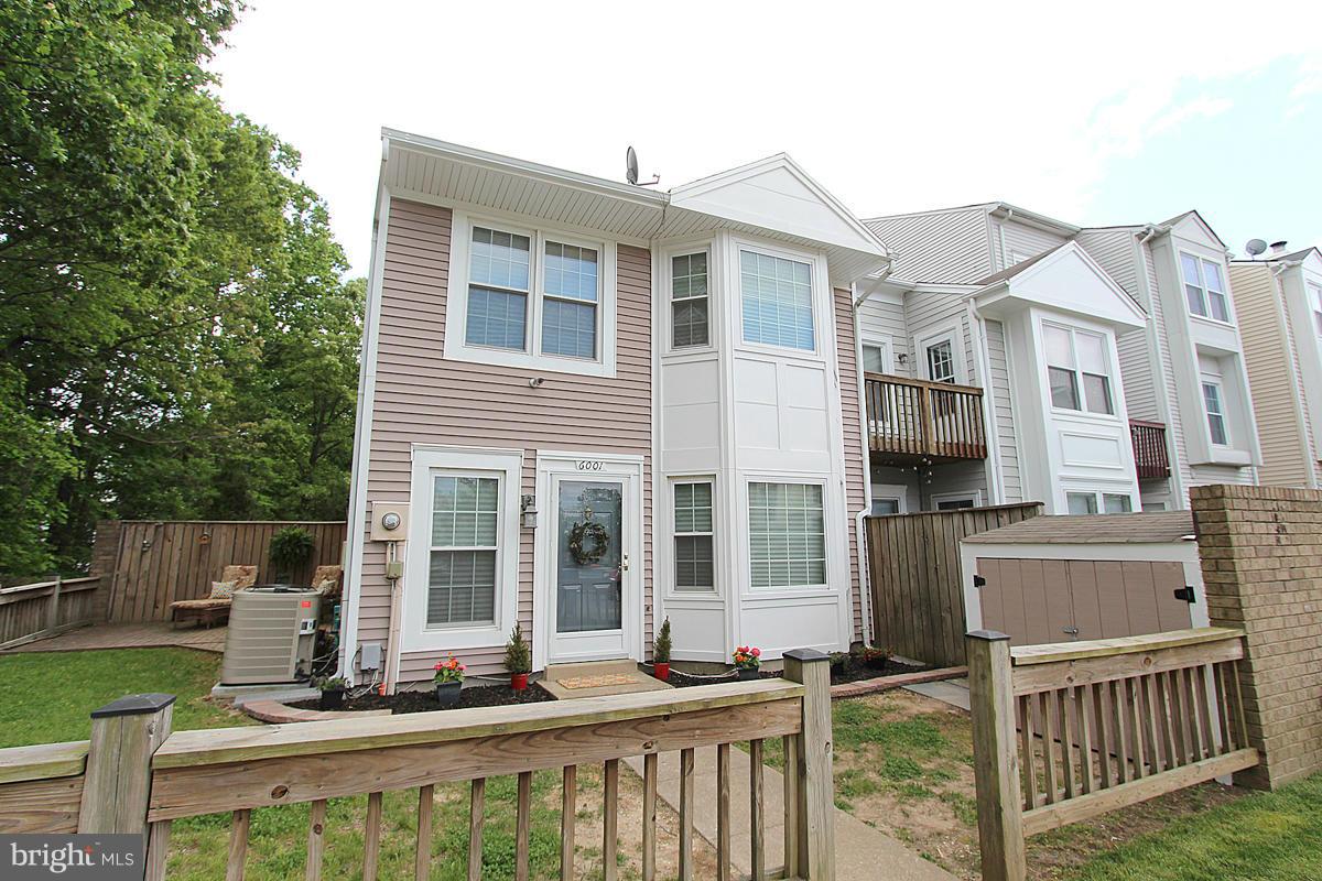 6001 Sunset Ridge Court Centreville, VA 20121 - Photo 1 of 30 Exterior (Front)