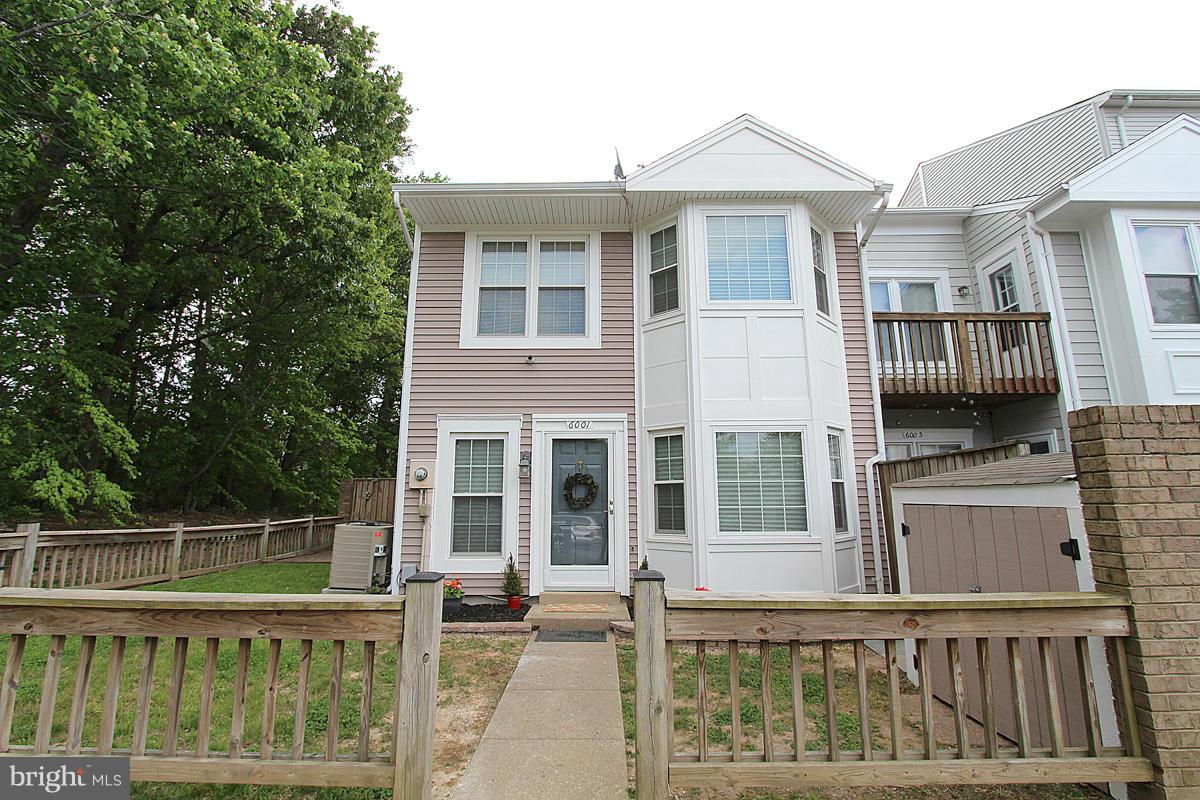 6001 Sunset Ridge Court Centreville, VA 20121 - Photo 3 of 30 Exterior (Front)