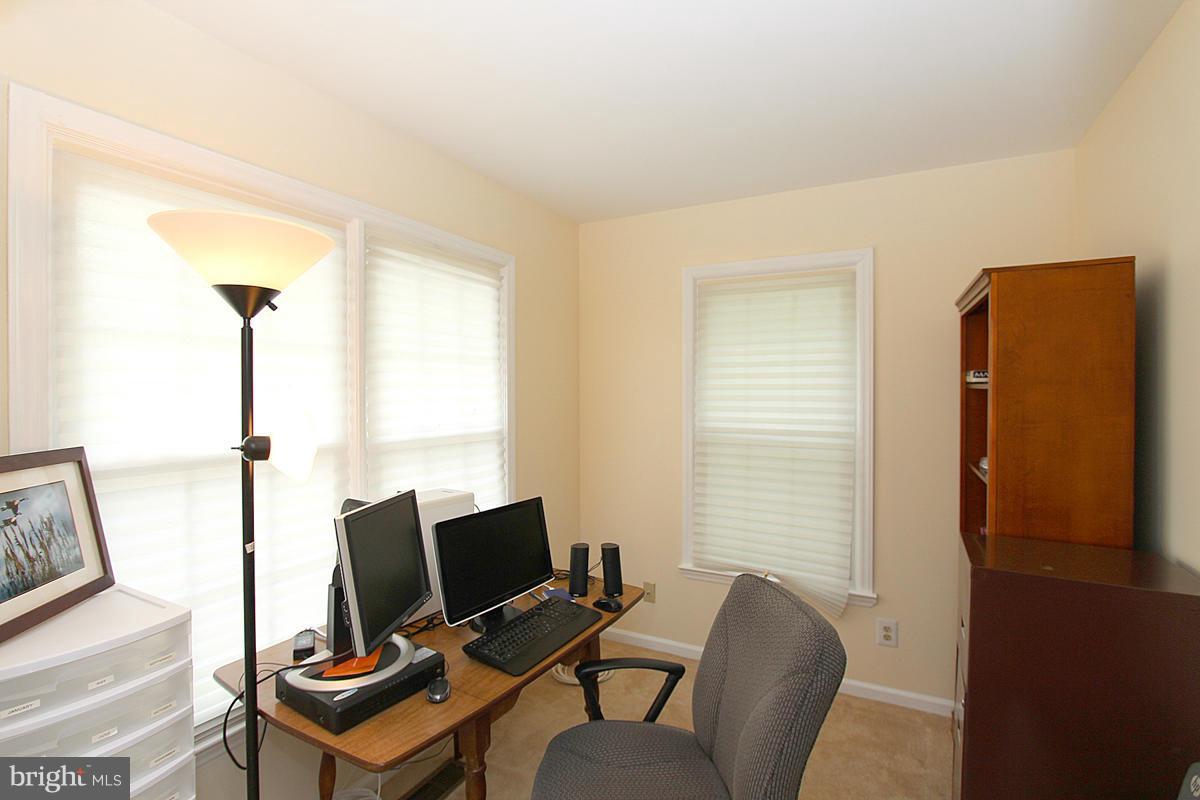 6001 Sunset Ridge Court Centreville, VA 20121 - Photo 23 of 30 Sitting room