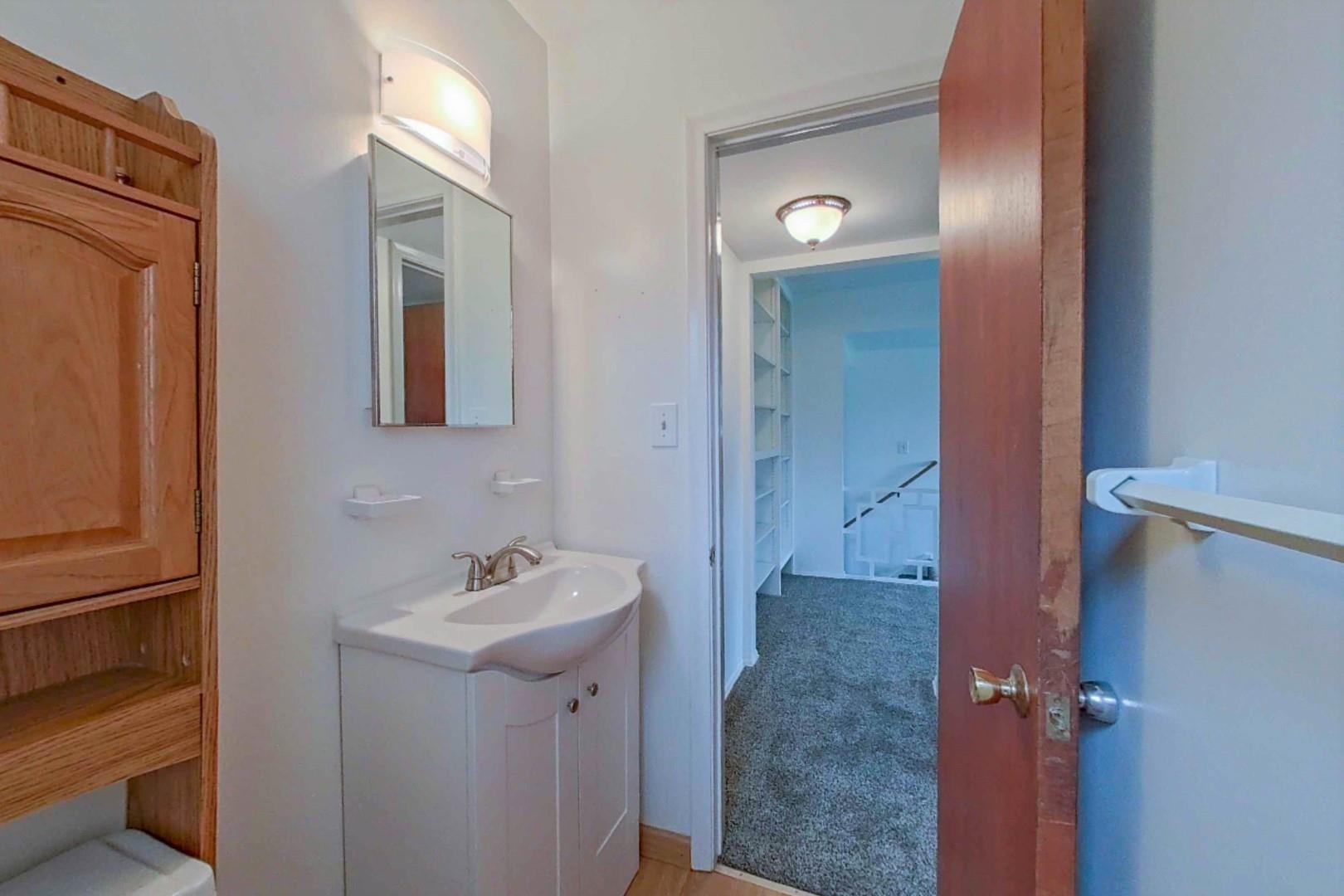 3221 South Vassar Road Davison, MI 48423 - Photo 30 of 40 1/2 bath-lower level