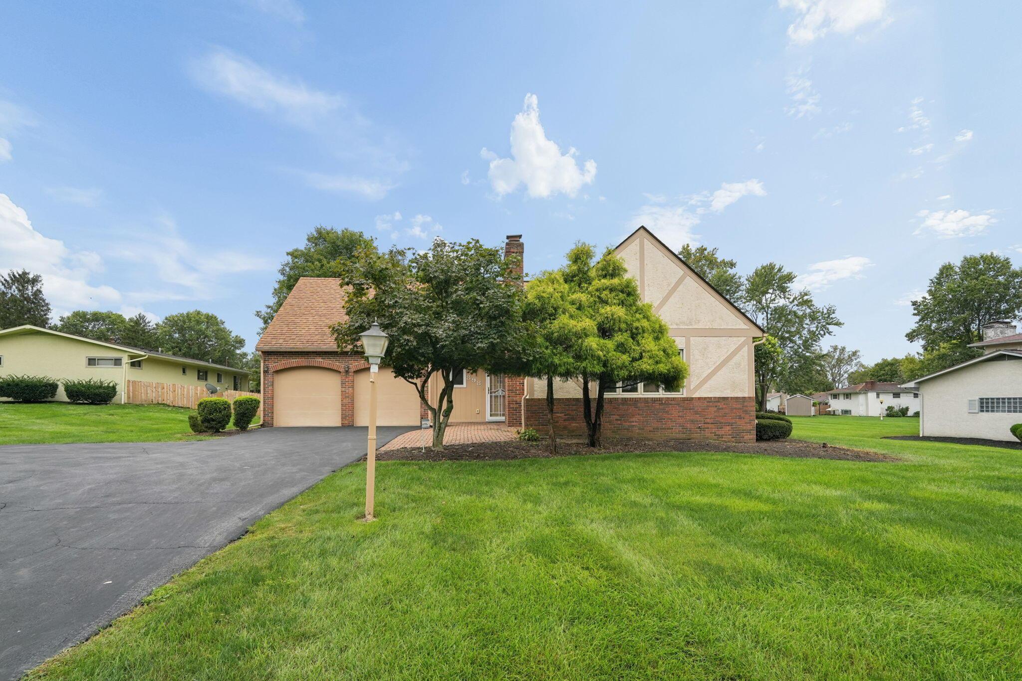 898 Plum Ridge Columbus, OH 43213 - Photo 1 of 45 2-web-or-mls-898-plum-ridge-road