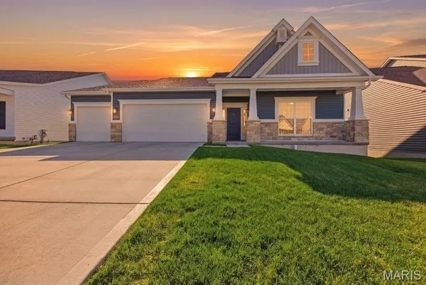 $758,900 | 8012 Cotswald Trail, Cottleville, MO 63304