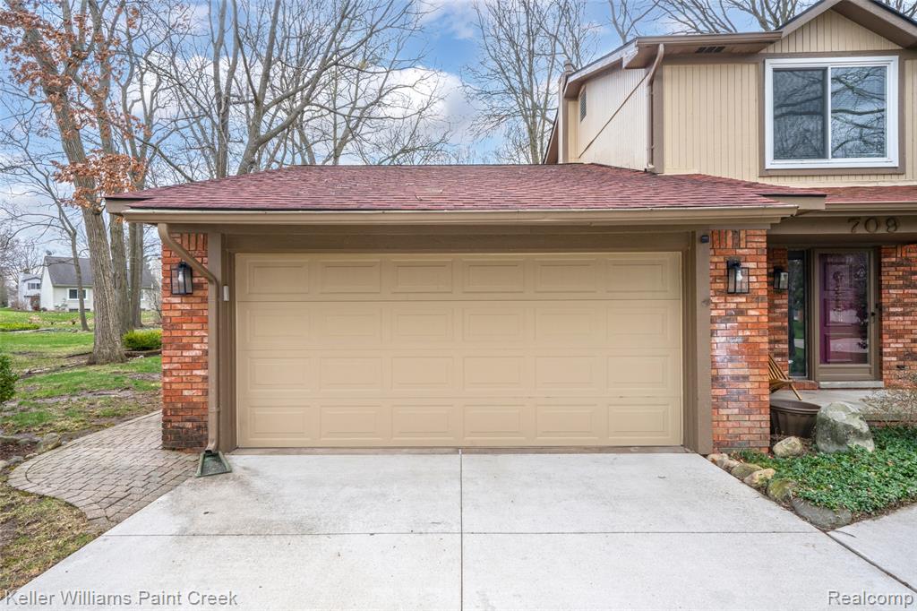 709 Denham Lane Rochester, MI 48307 - Photo 25 of 27