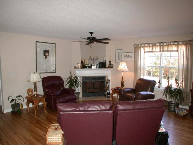 314 Regency Circle Anderson, SC 29625 - Photo 3 of 8 Gallery Image 3