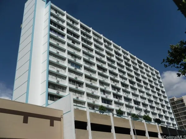 $1,650 | 1560 Kanunu Street, Unit 618, Honolulu, HI 96814