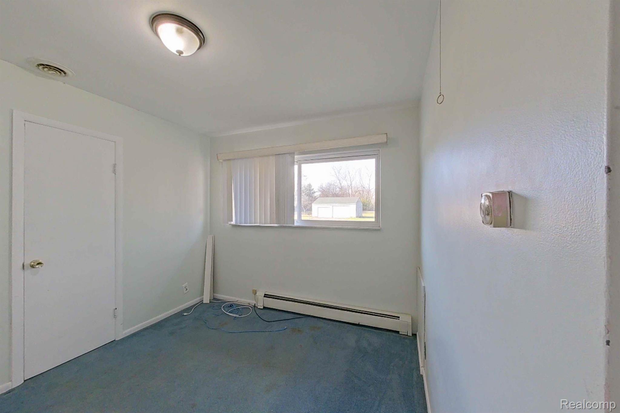 237 Elms Road Flushing, MI 48433 - Photo 29 of 69 Bedroom 3