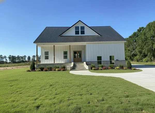 $360,000 | 490 County Road 18, Newville, AL 36353