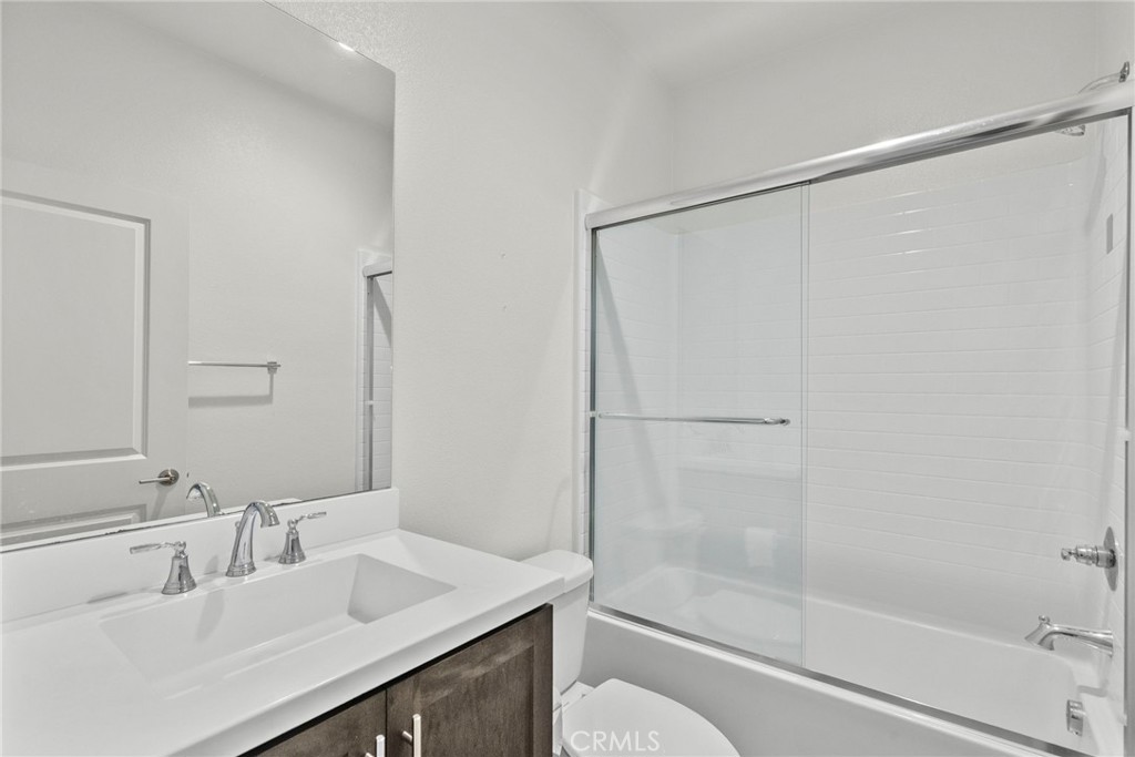 28600 Foothill Way Saugus, CA 91350 - Photo 22 of 56