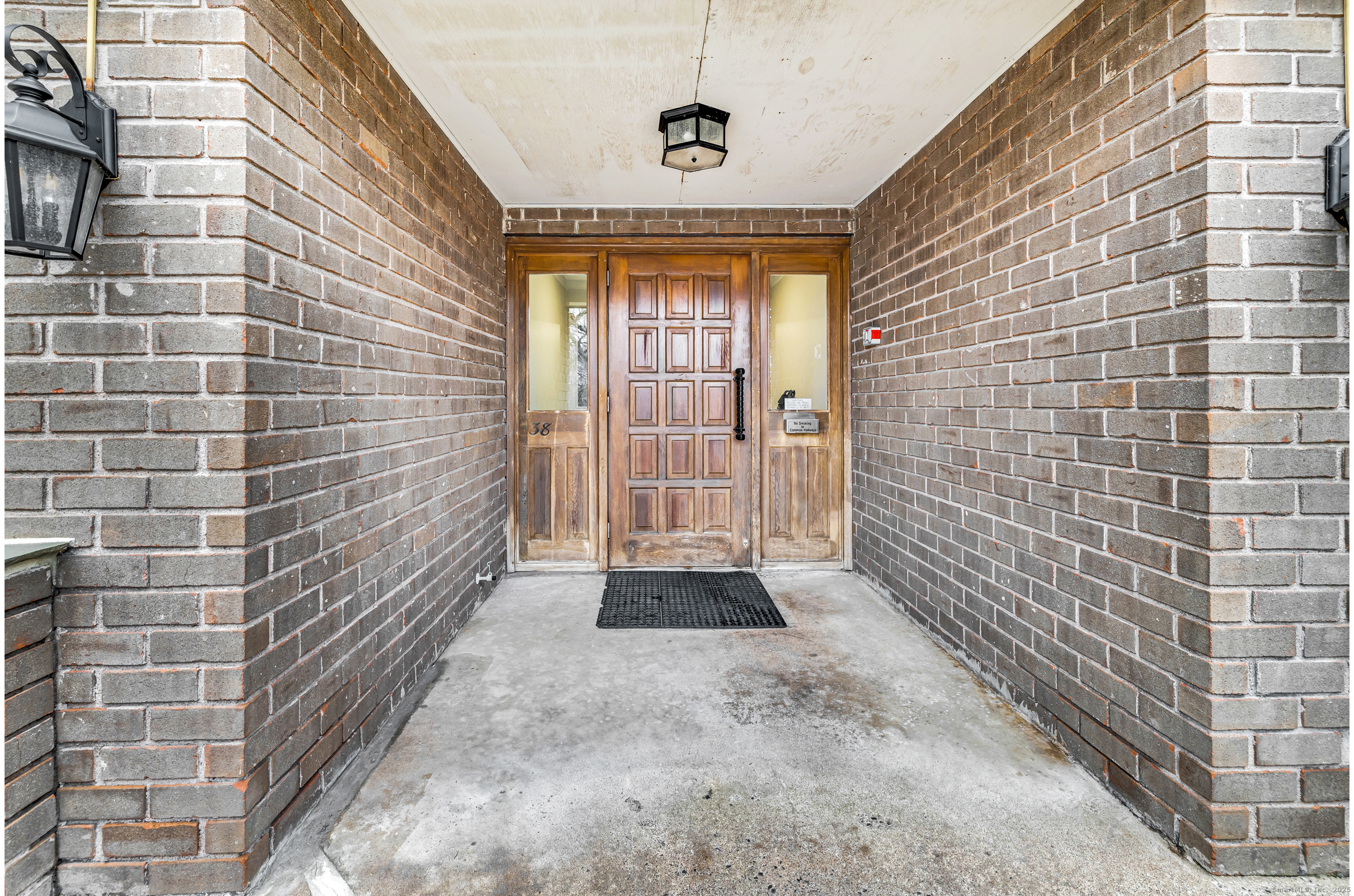 38 Rambling Brook Lane, Unit A2 Glastonbury, CT 06033 - Photo 2 of 23