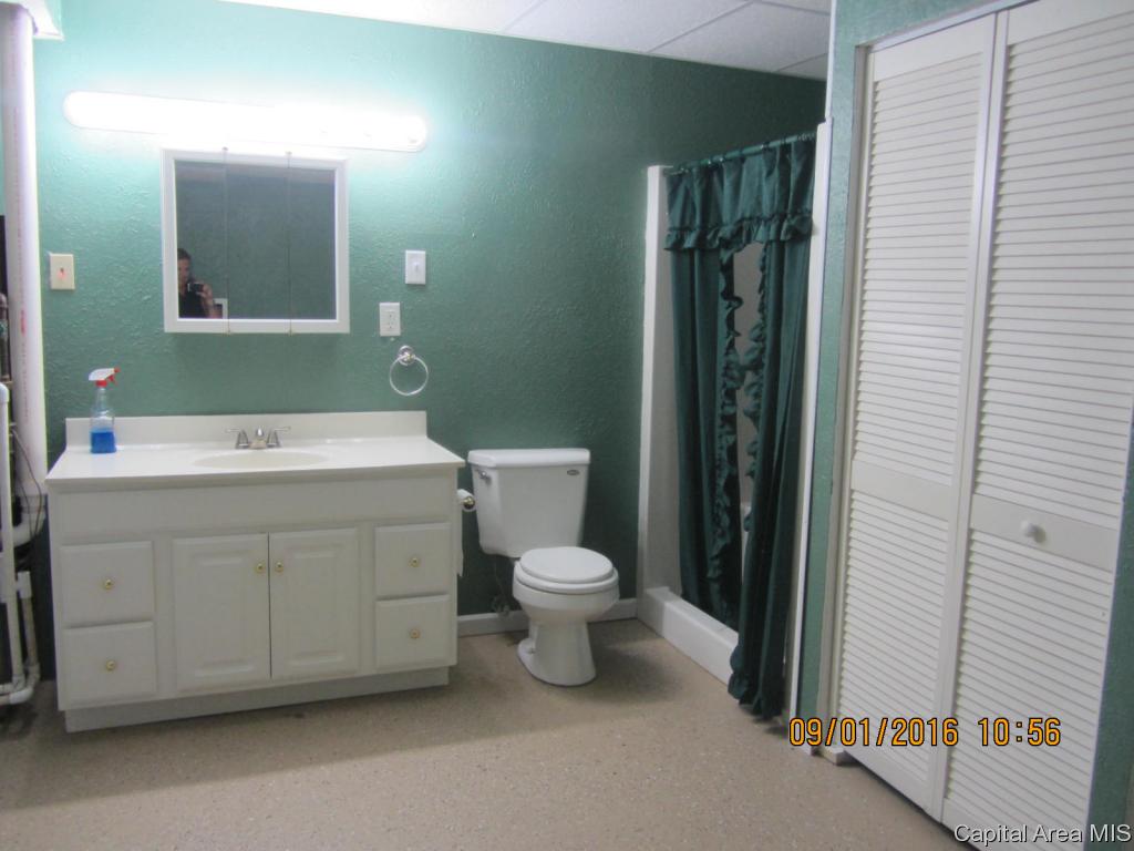 161 North Waverly Lake Road Franklin, IL 62638 - Photo 23 of 34 Gallery Image 23