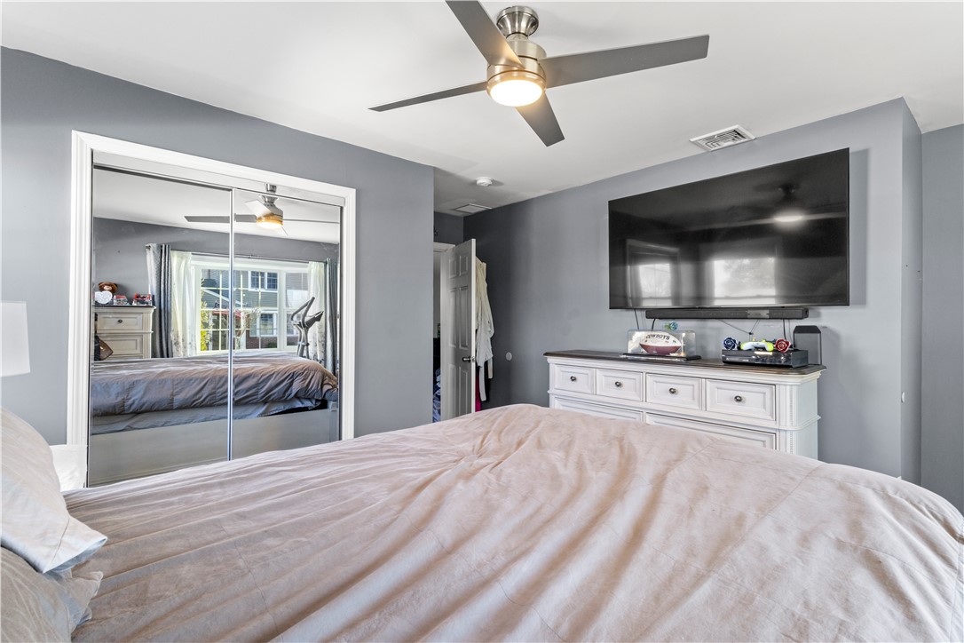 136 Windmill Street Pawtucket, RI 02860 - Photo 11 of 26