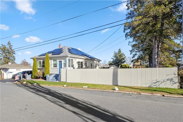 $499,900 | 136 Windmill Street, Pawtucket, RI 02860