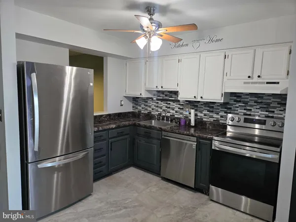 $2,400 | 2118 Cedar Barn Way, Windsor Mill, MD 21244