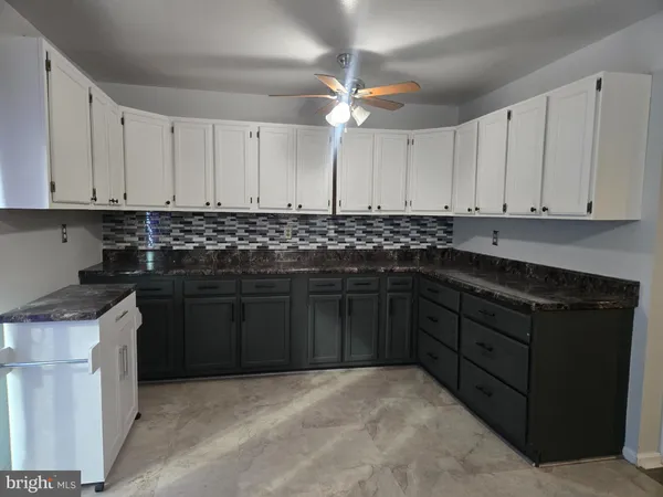 $2,400 | 2118 Cedar Barn Way, Windsor Mill, MD 21244