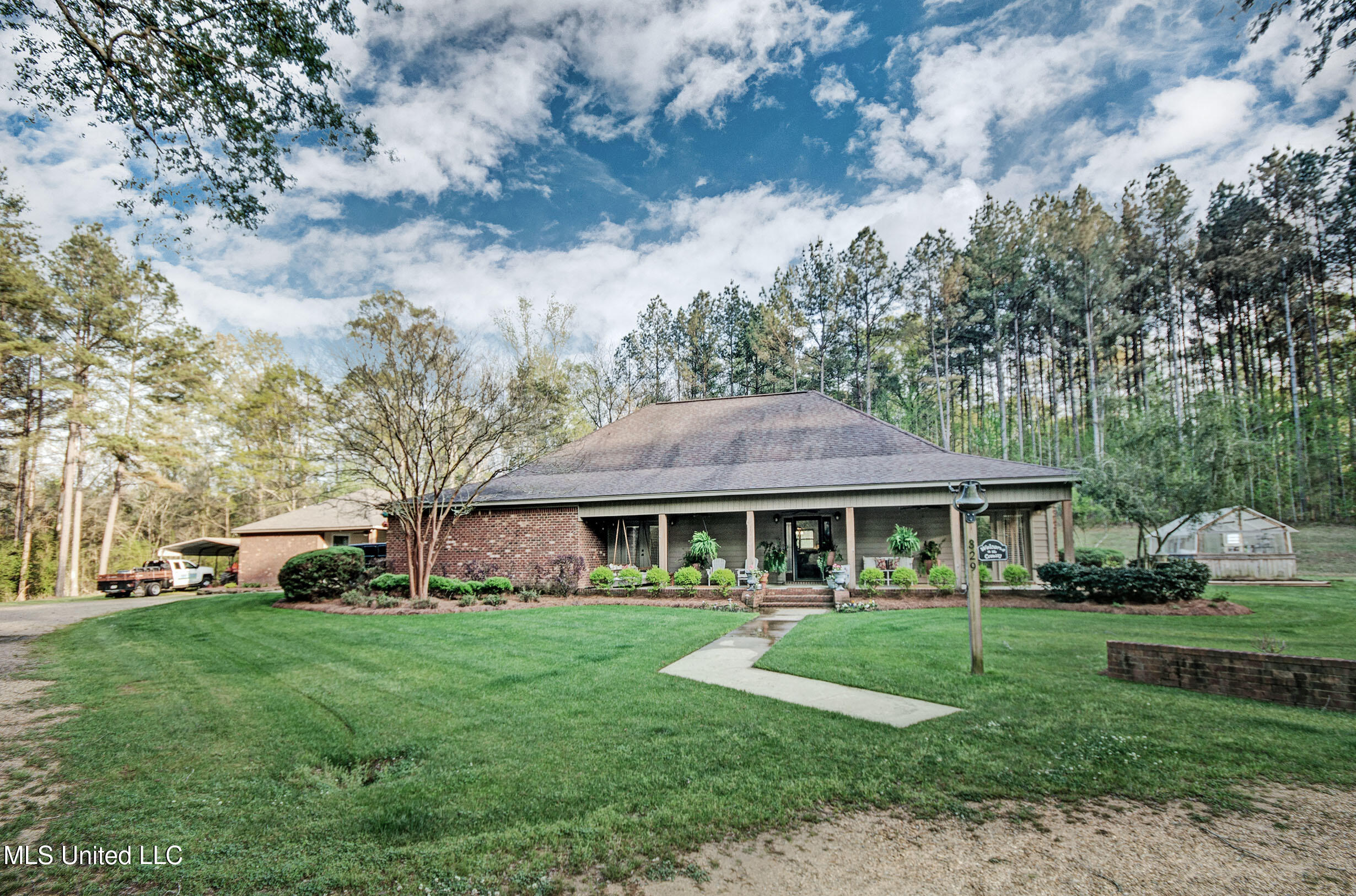 329 County Line Road Mendenhall, MS 39114 - Photo 6 of 77 IMGP3689_90_91