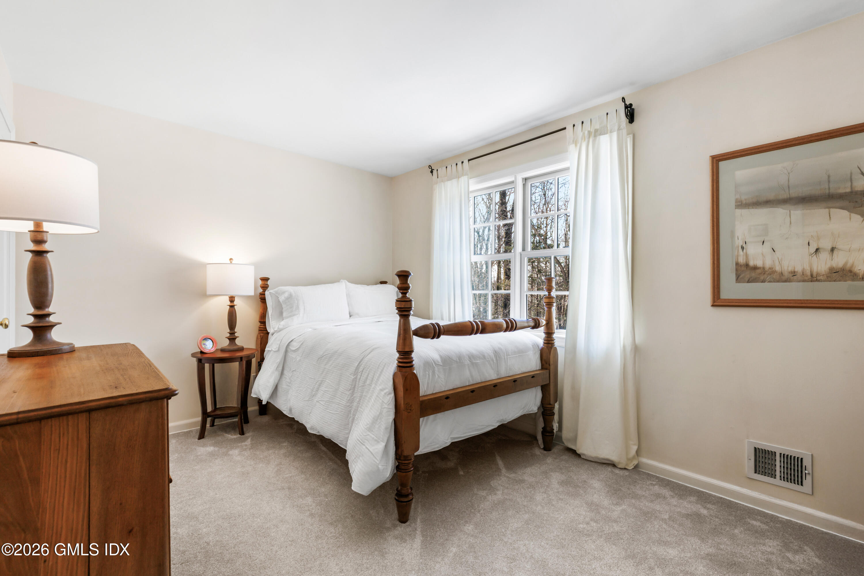40 Thunder Mountain Road Greenwich, CT 06831 - Photo 26 of 35 family bedroom