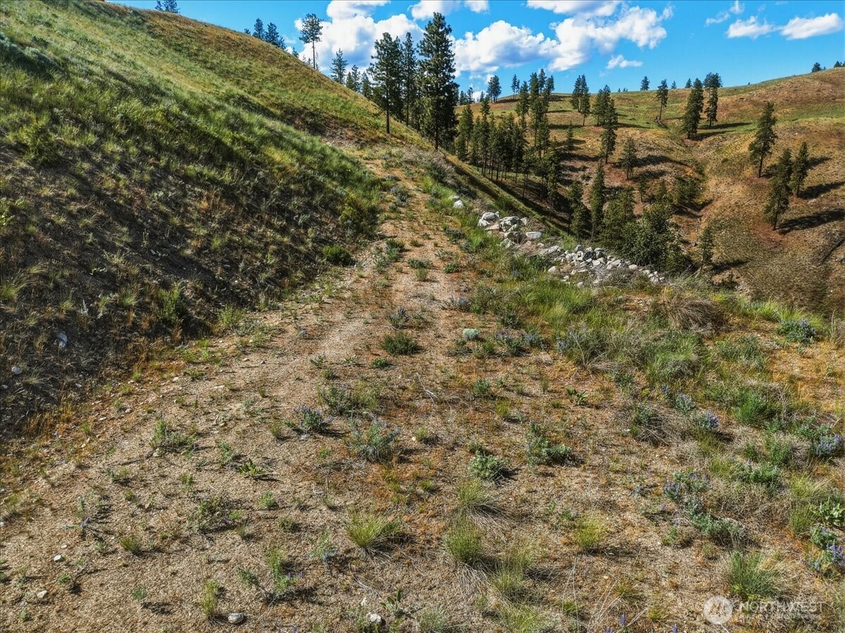 6575 Union Valley Road Chelan, WA 98816 - Photo 19 of 32