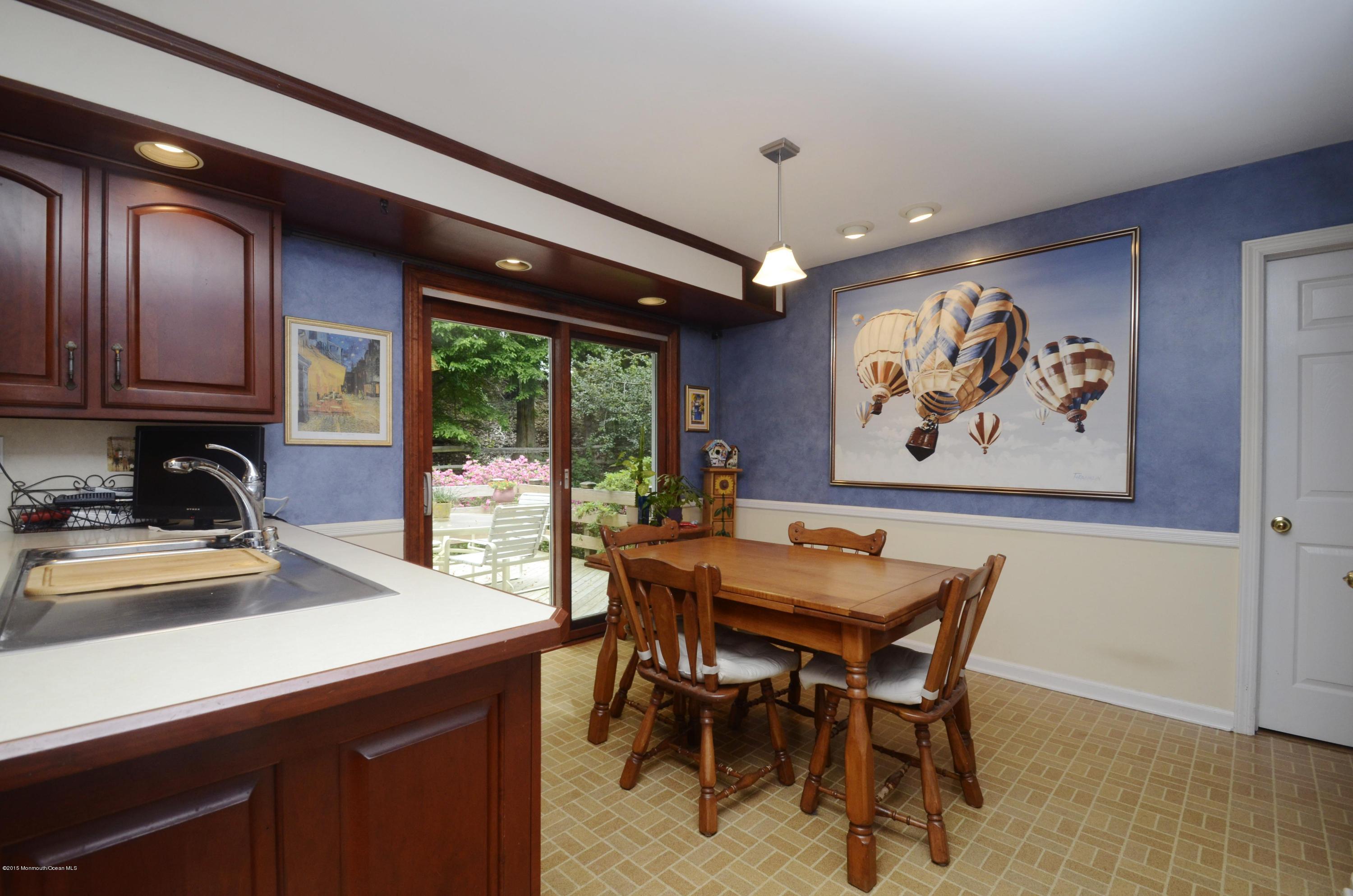 38 Wallace Road Middletown, NJ 07748 - Photo 17 of 33 _SPL9136