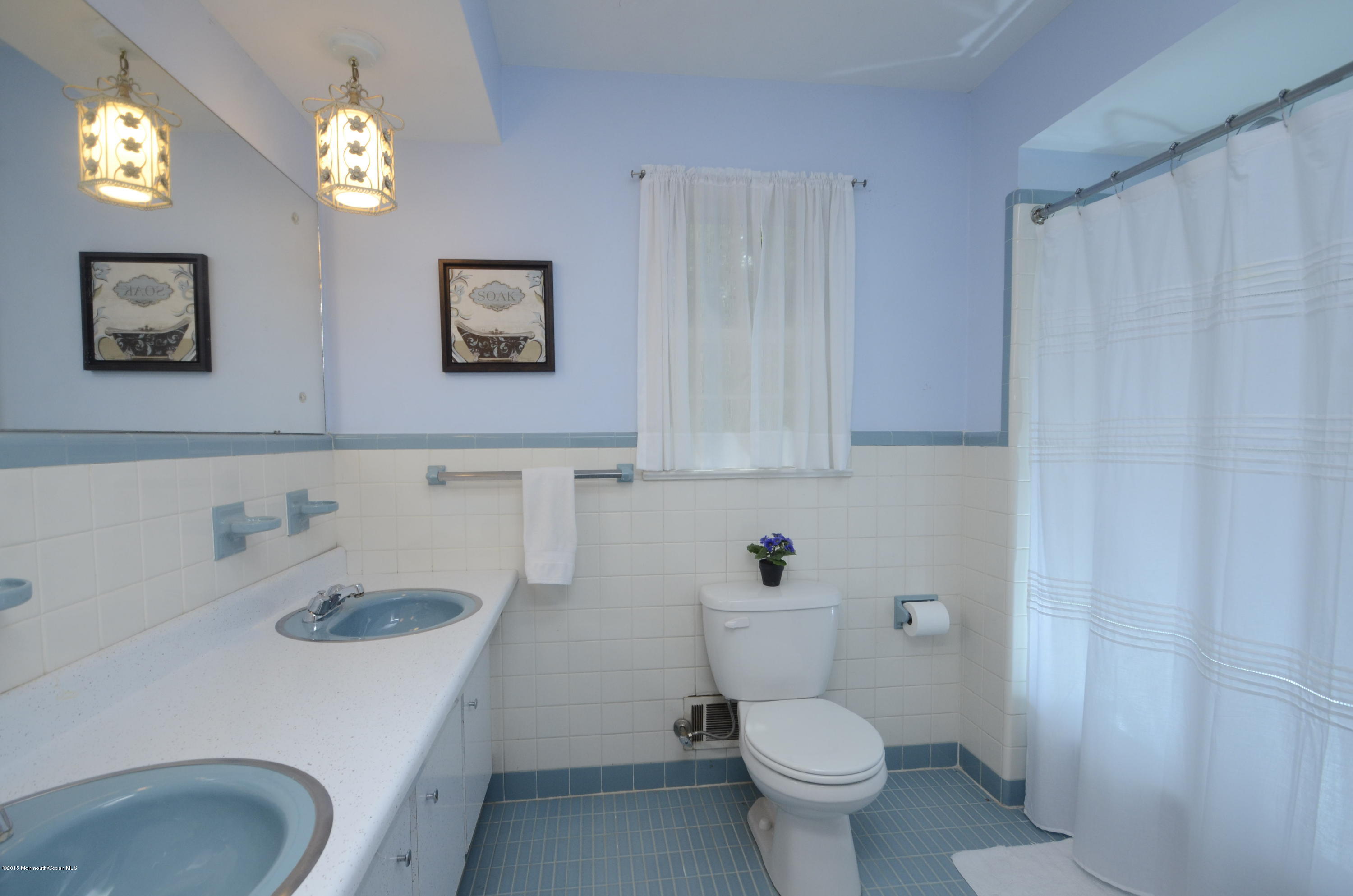 38 Wallace Road Middletown, NJ 07748 - Photo 26 of 33 _SPL9112