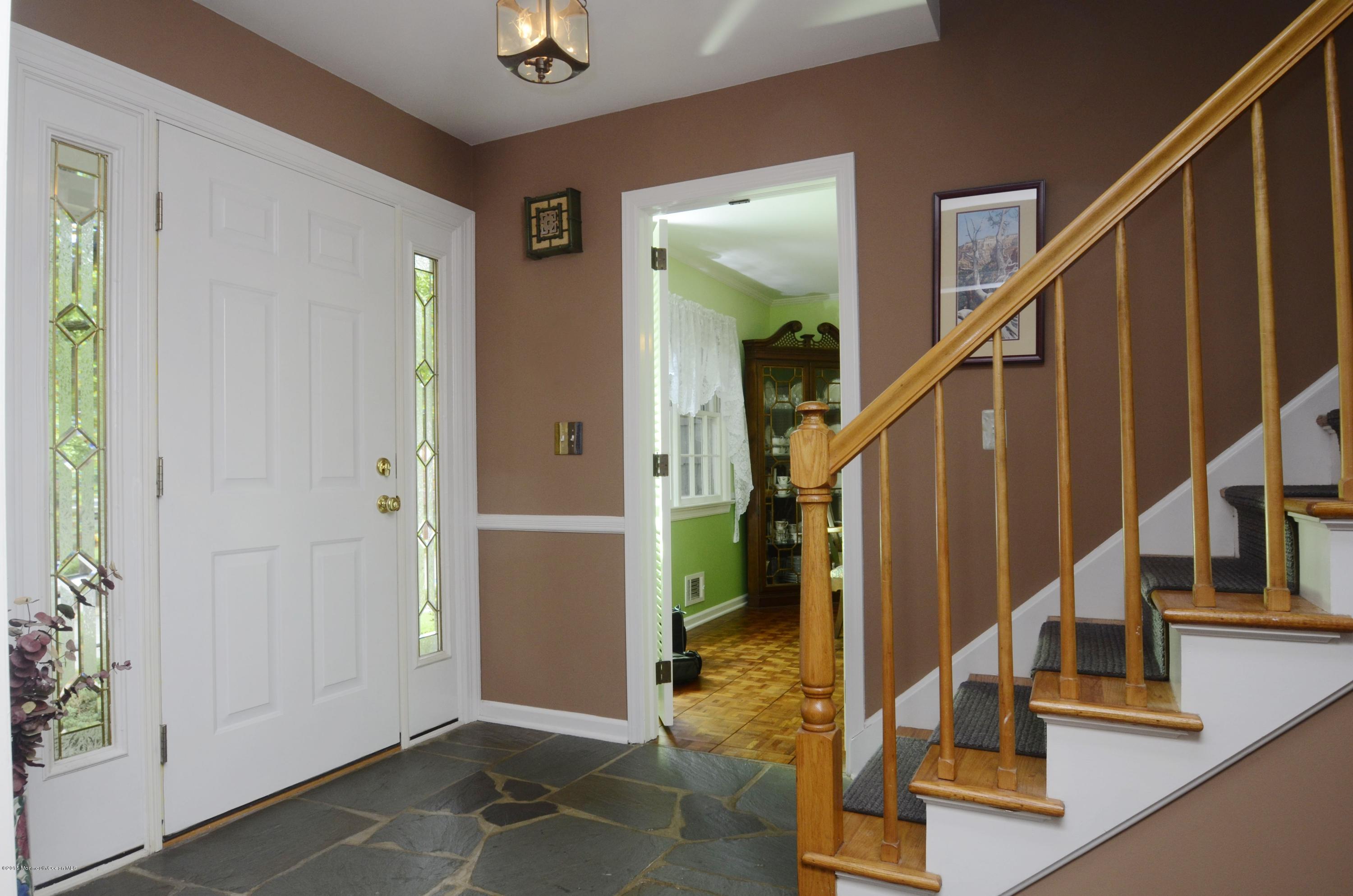 38 Wallace Road Middletown, NJ 07748 - Photo 9 of 33 _SPL9093