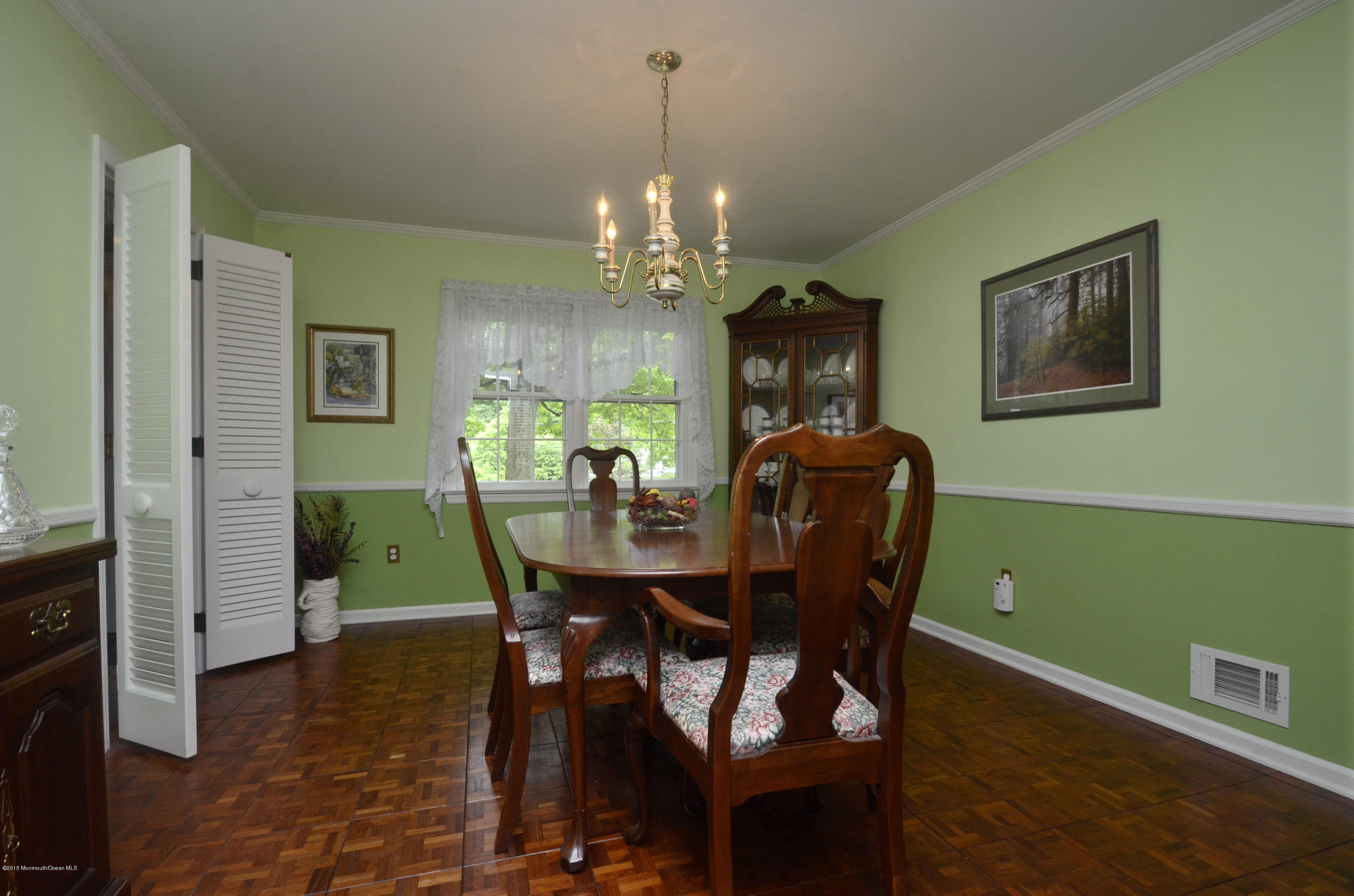 38 Wallace Road Middletown, NJ 07748 - Photo 10 of 33 _SPL9097